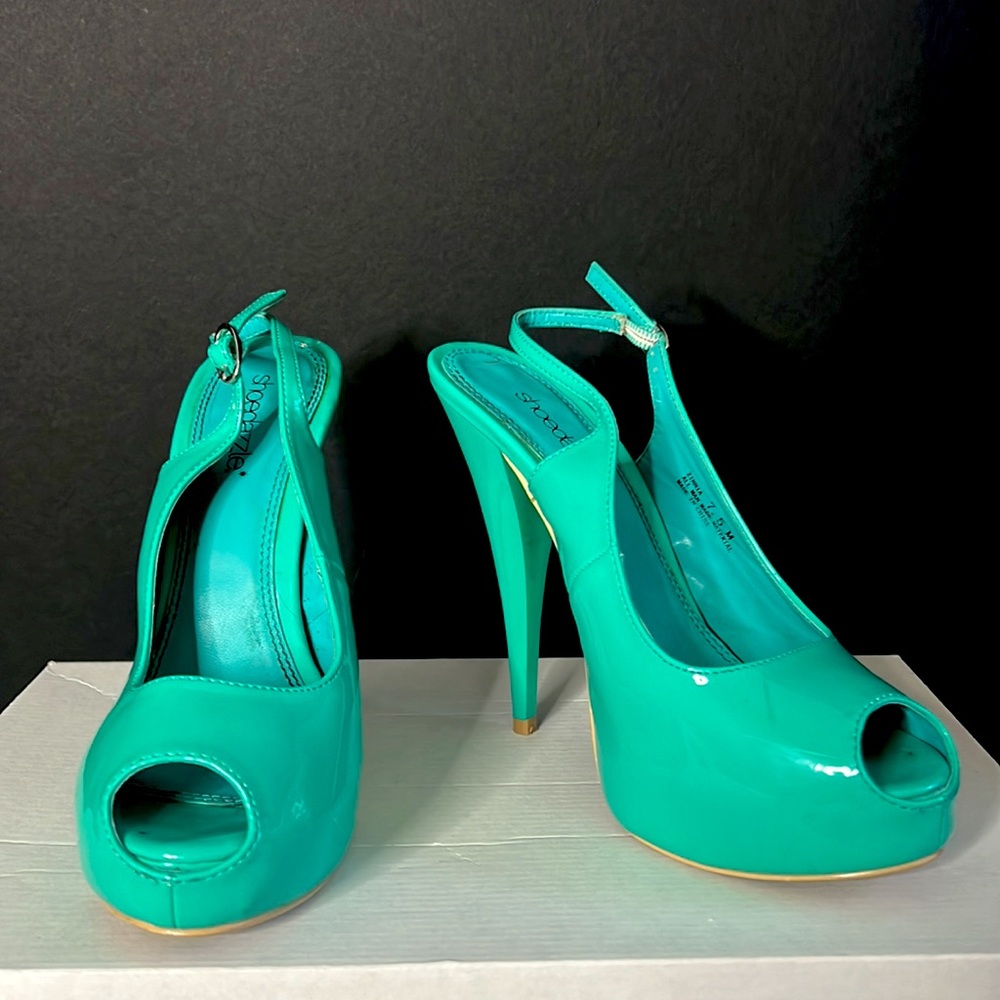 Size 7.5 Turquoise Heels